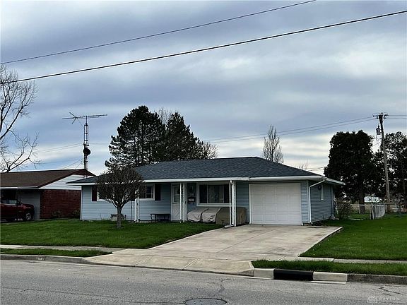 3rd image of 622 S Sunset Dr