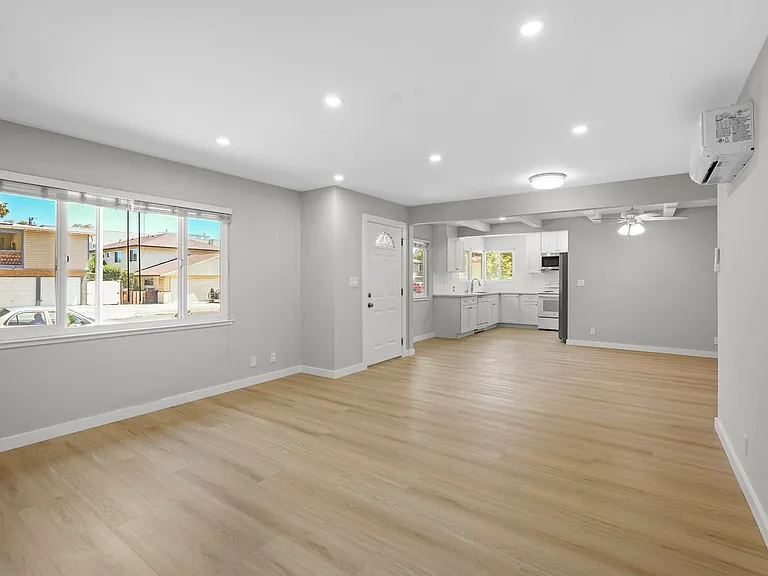 836 Blair Avenue — Photo 6