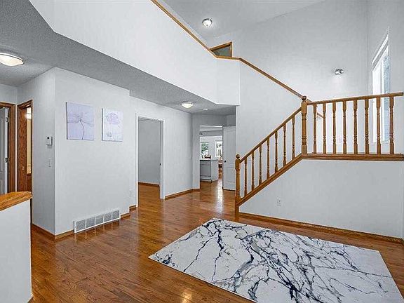 5th image of 240 E Arbour Ridge Way NW