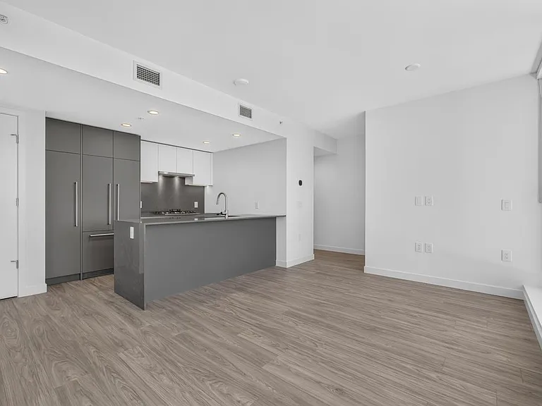 2135 Springer Ave #1908 — Photo 5
