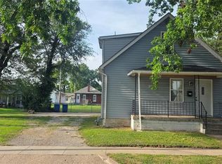 2325 E 25th St, Granite City, IL 62040