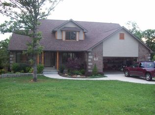 63 Old Woodbridge Ct, Camdenton, MO 65020