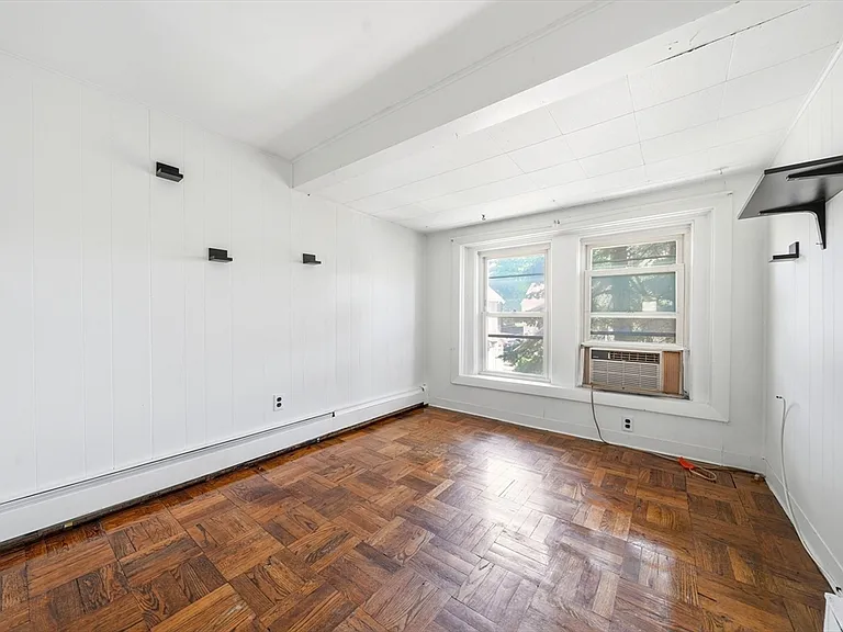 23 Edmund St #2 — Photo 2