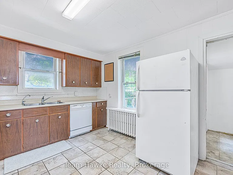 344 Midland Ave — Photo 20