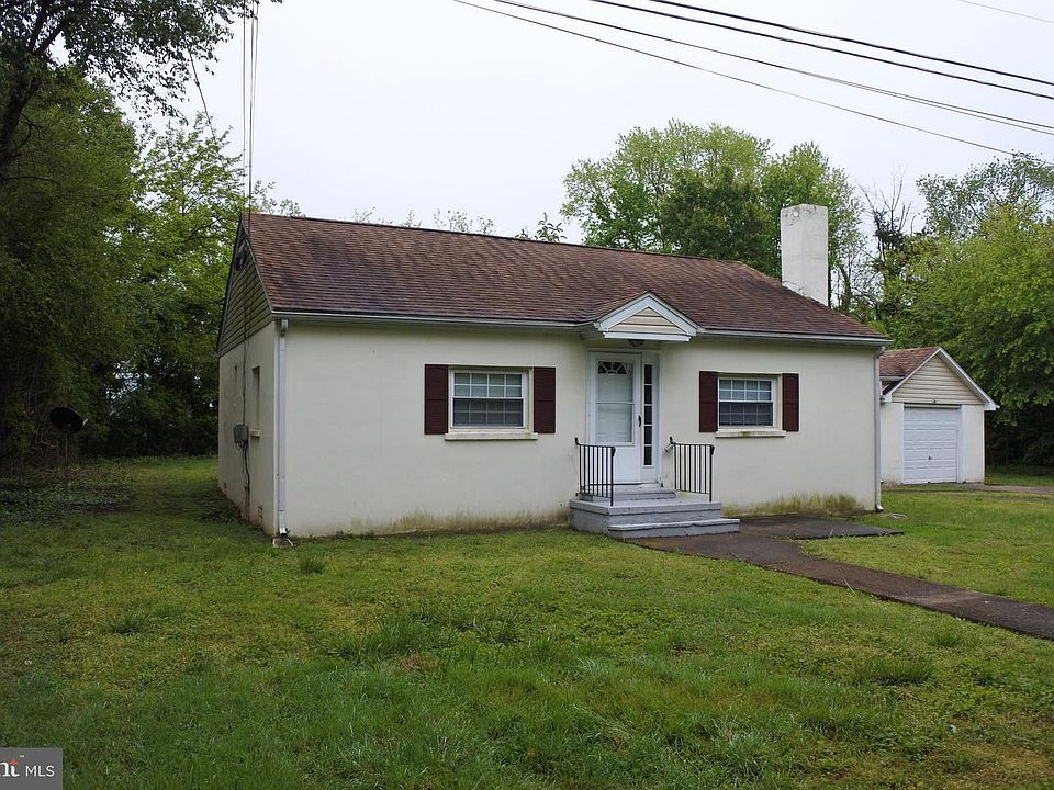 1st image of 288 Burnside Ave
