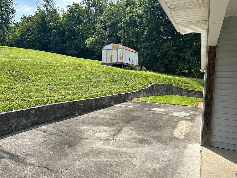224 Rodefer Dr — Photo 3
