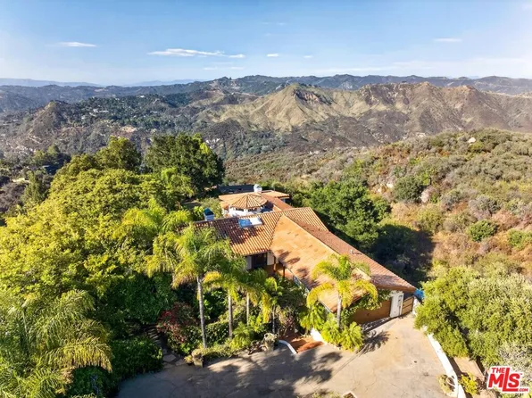 20333 Reigate Rd, Topanga, CA 90290