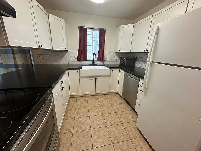 3354 Northwest Ave #101 — Photo 4