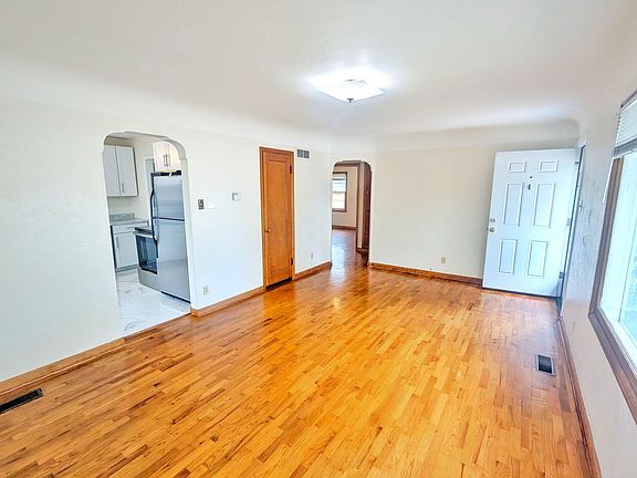 3rd image of 2020 N Weber St