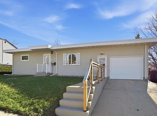 620 13th St NE, Minot, ND 58703