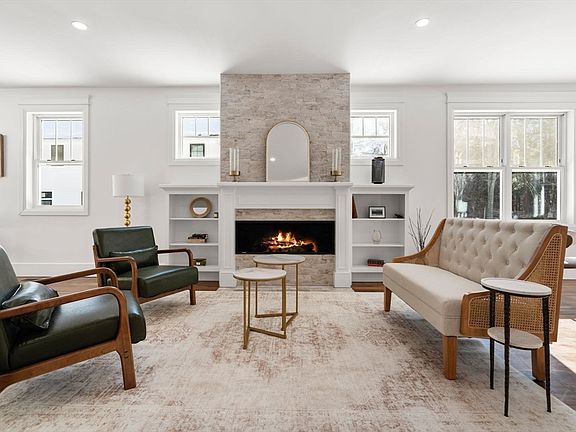 3rd image of 62 Claybrook Rd