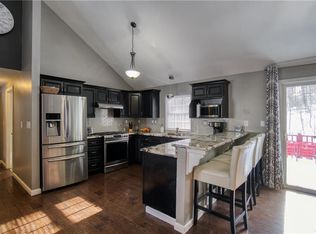 33 1st St, Worcester, MA 01602