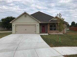 807 Rachael Ct, Siloam Springs, AR 72761