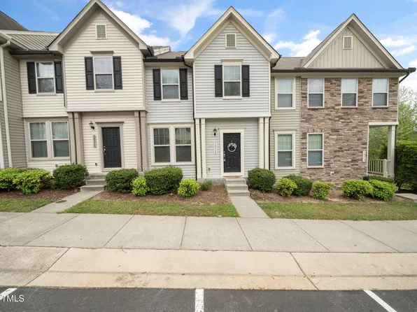 14315 Foxcroft Rd, Raleigh, NC 27614