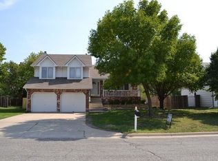 4432 N Eagle Lake Dr, Wichita, KS 67220