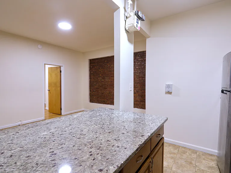 66 Pinehurst Ave #A3 — Photo 4