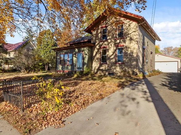 411 College AVENUE, Watertown, WI 53094
