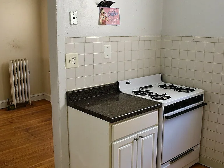 4047 N Mozart St #1E — Photo 3