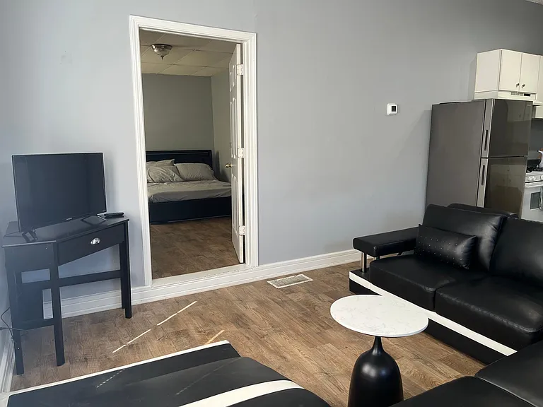 1438 E Breckinridge St #2 — Photo 6