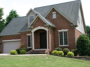 935 Walton Trl, Cookeville, TN 38501