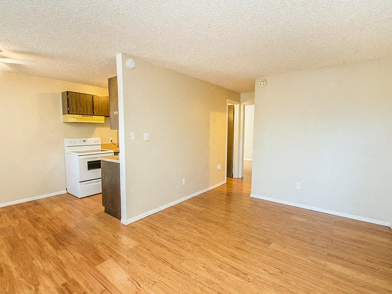 3161 Madison Avenue P218 Main Living Area