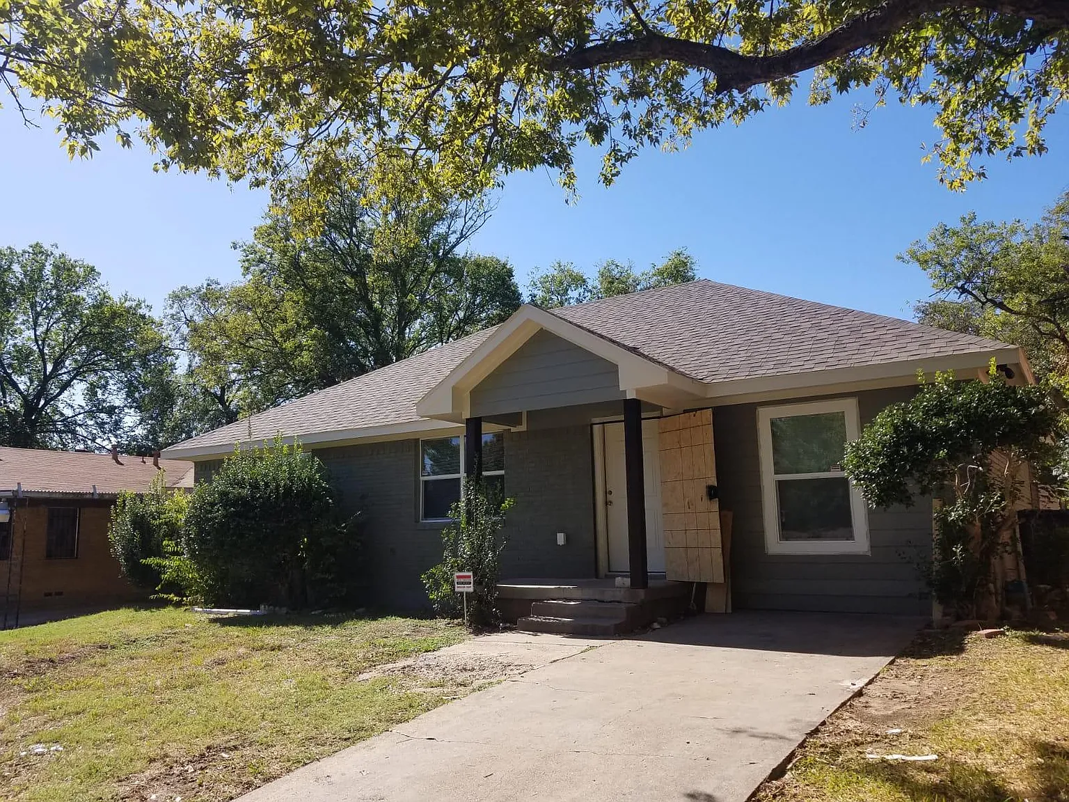4 bed, 1230 sqft, $1,800 — Photo 1