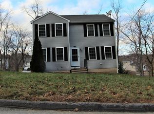 22 El Caney Rd, Worcester, MA 01603