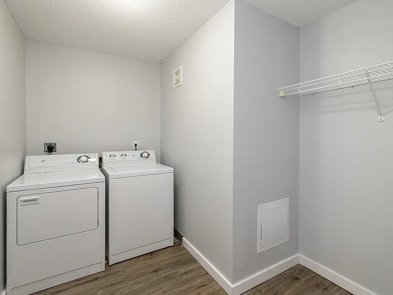 The Riverview — Photo 18
