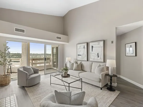 7043 Camino Degrazia Unit 196, San Diego, CA 92111