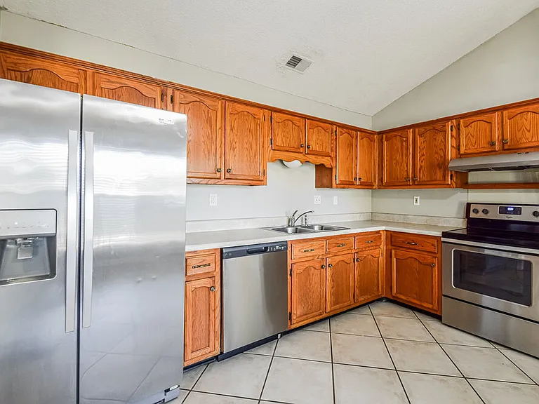 10378 Yates Dr — Photo 7