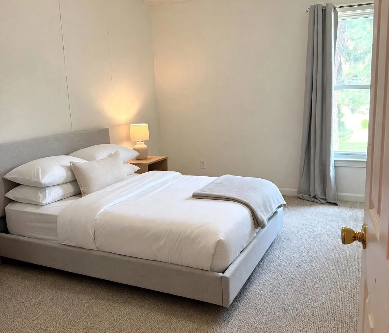 4 bed, 1860 sqft, $2,350 — Photo 4