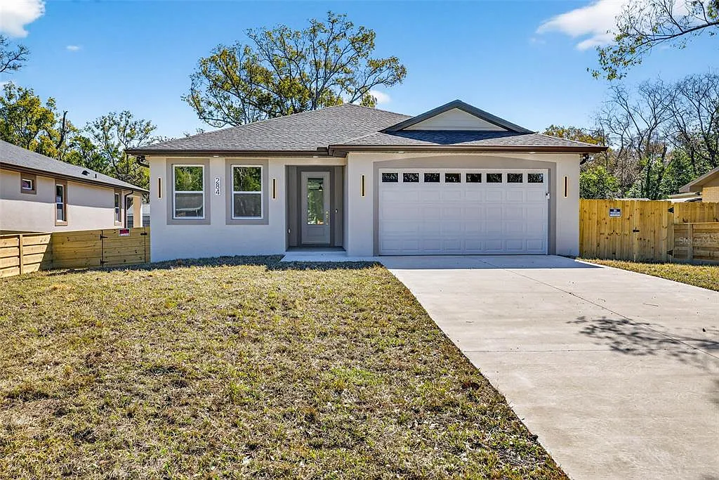 4 bed, 2.0 bath, 1874 sqft, $2,600 — Photo 1