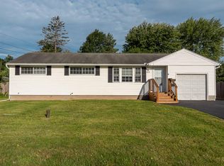103 Walton Rd, North Syracuse, NY 13212