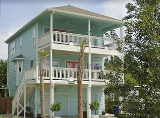 1415 Kipp Ave, Kemah, TX 77565