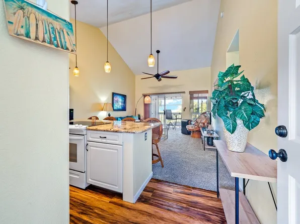 75-6081 Alii Dr #A-206, Kailua Kona, HI 96740
