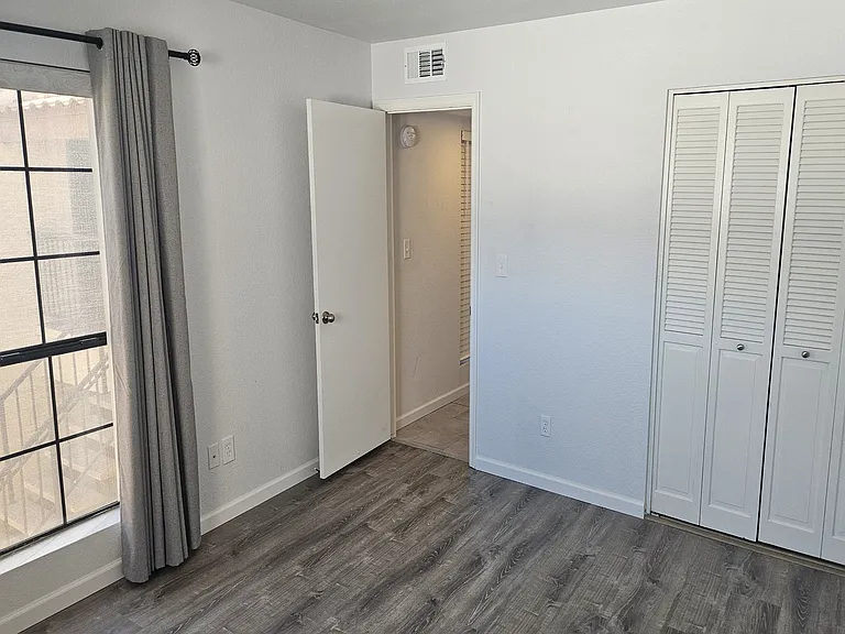 8330 N 21st Dr #207 — Photo 21