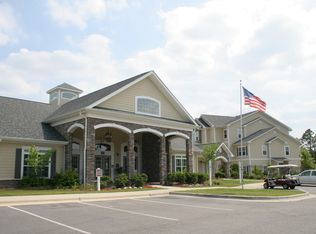 231 Stonebriar Cir APT 107, Spring Lake, NC 28390