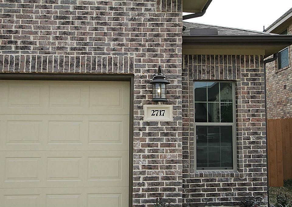 WELCOME HOME TO 2717 BOLGHERI LN.