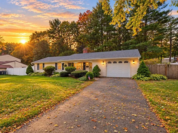 20 Corrine Dr, Framingham, MA 01701