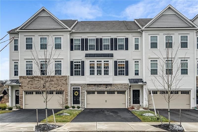 1st image of 223 Eagle Dr