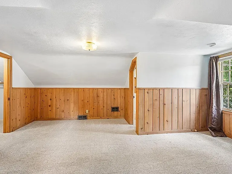 4227 York Ave N — Photo 11