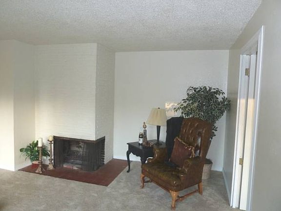 Living Rm
