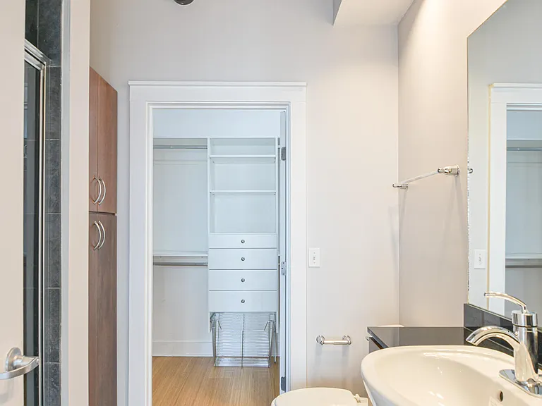 535 S Upper St #402 — Photo 11