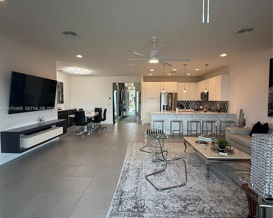 13542 SW Oceanus Blvd