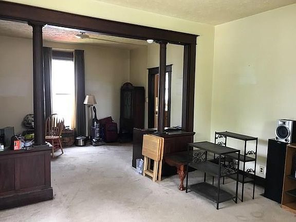3rd image of 2321 N Dearborn St