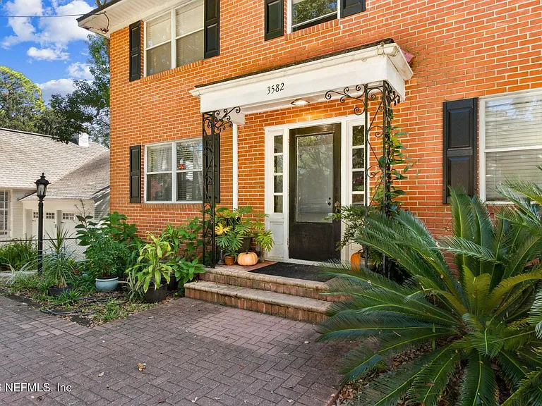 3582 Hedrick St #4 — Photo 3