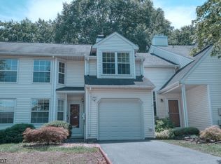 98 Delaware Ln, Branchburg, NJ 08876