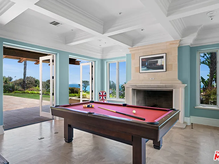 7160 Dume Dr — Photo 13