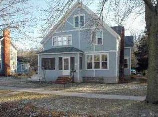 1214 Main St E #1, Menomonie, WI 54751