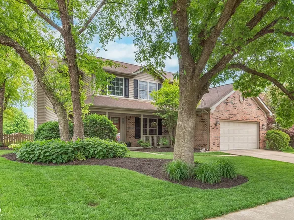 10673 Misty Hollow Ln, Fishers, IN 46038